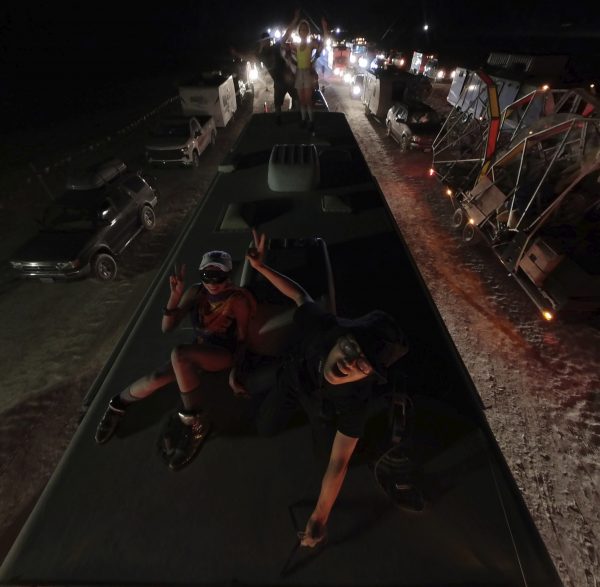 360-rv-gate-burning-man-hugh-hou-2 Having fun in the line to Gate with 360 youtube guru Hugh Hou of CreatorUp